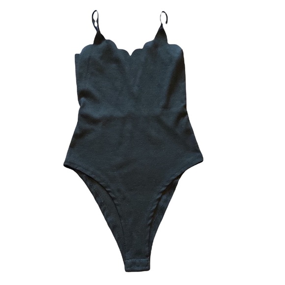 SHEIN Bodysuit With Lace Back Scallop Neckline Black XS - Picture 1 of 8